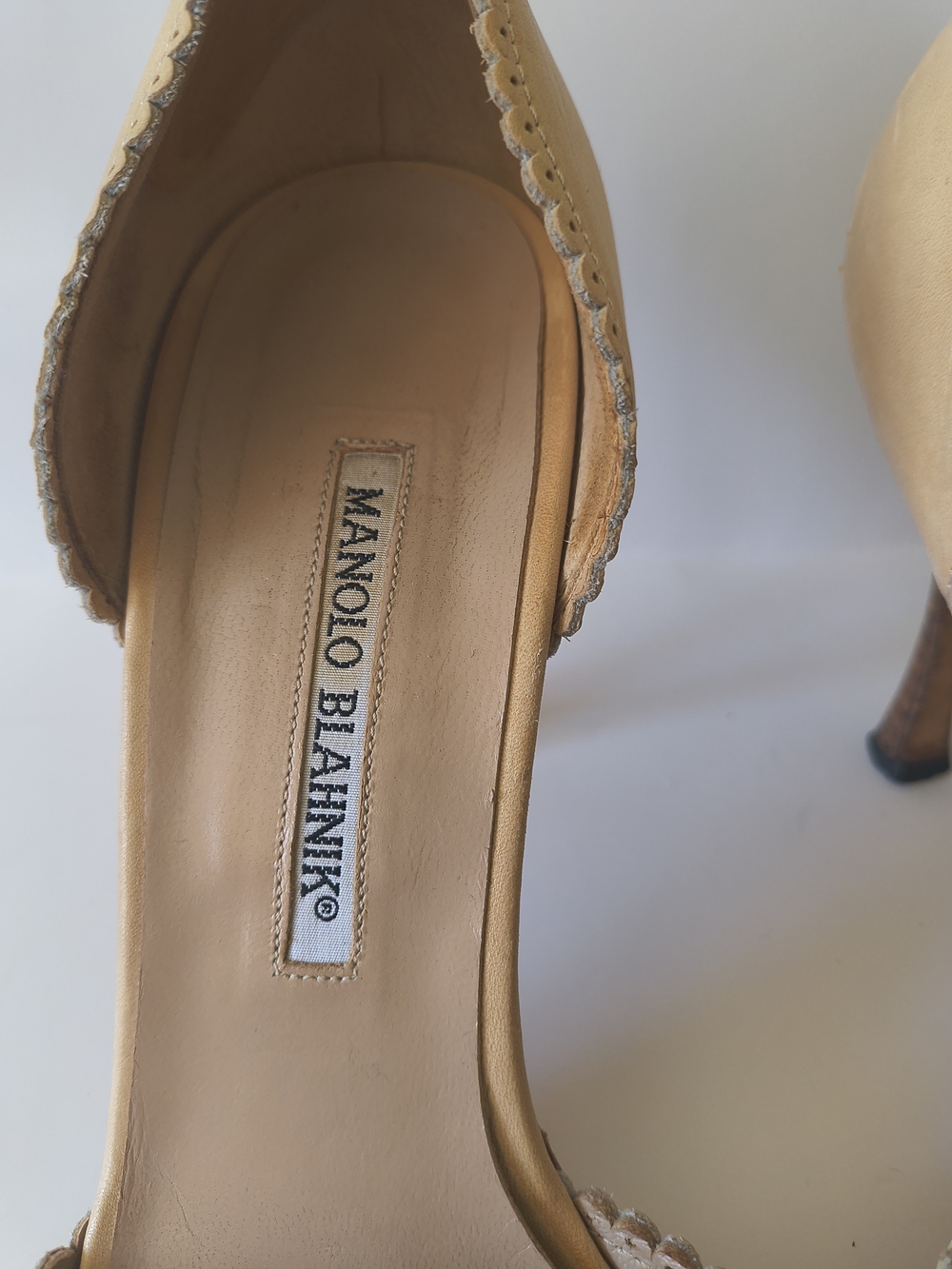 Vintage Manolo Blahnik Tan Leather Open-Toe D'Orsay Heels - Picture 4 of 5